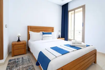 Image de Détente en Famille, Piscine – Plage à Proximité