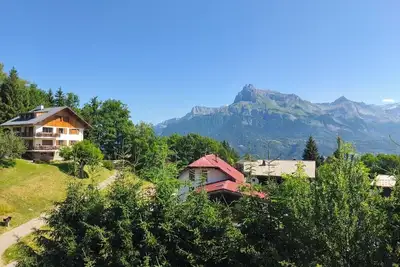 Image de Logement de 167 m² avec vue sur le Mont Blanc