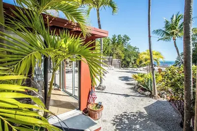 Image de Seaside Dream House 3bed/2bath single family with open water views