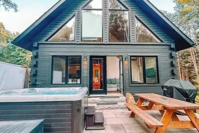 Image de Mont Blanc ~ The Summit ~ Spa, Climbing Wall & Arcade!