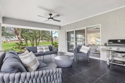 Image de Lakeview Villa - The Vintage Holiday Houses