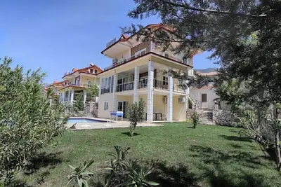Image de FETHİYE ÖLÜDENİZ De ÖZEL Havuzlu MÜSTAKİL VİLLA