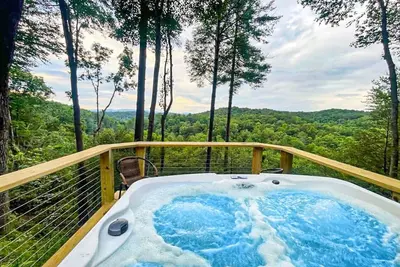 Image de Epic Mountain Views from the Hot Tub - Sleeps 16 - Theater - Game Room - Firepit