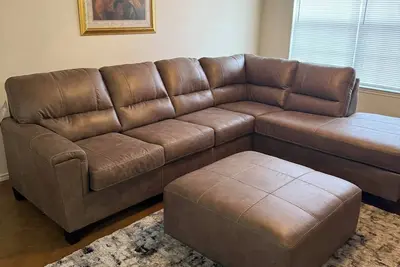 Image de 3-bedroom bungalow in Temora loop, Killeen with all amenities.