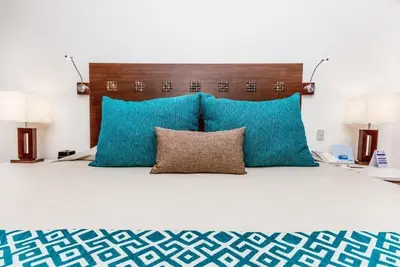 Image de The Royal Cancun All Suites Resort - Two Bedroom Suite Beachfront