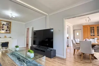 Image de Starling House – 3br near Heathrow, London(No Service Fee)