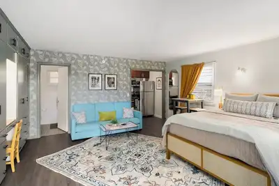 Image de Retro Hotel studio vibe with great pool!