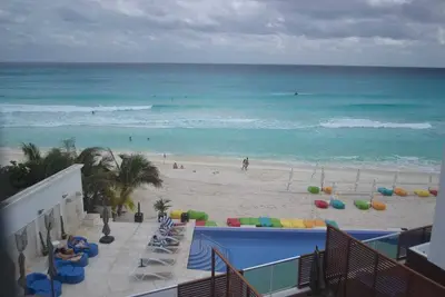 Cancun Oceanfront Studio Sunflower Condominium
