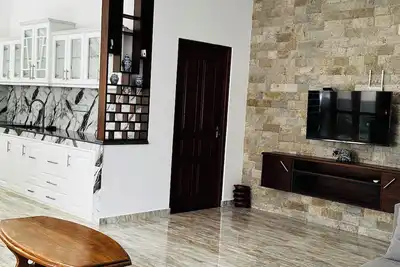 Image de Nature Meets Comfort – 2br Modern Stay Near Hikkaduwa Shores