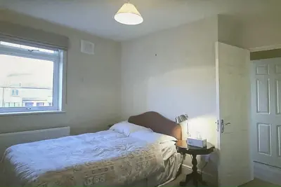 Image de Peaceful City Living Near Grand Canal Dock Park Lane, Dublin