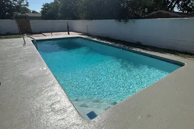 Image de Desert Oasis w/ Heated Pool, Fire Pit & Family Fun