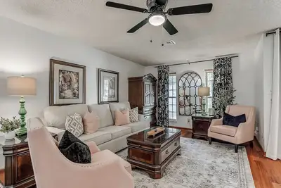 Image de Db Barton Retreat 2-King bedroom house close to Ou, in serene Norman