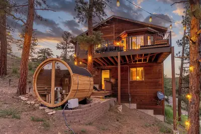 Image de Downtown Bailey Mountain Escape with Sauna, Hot tub and Designated Game Room