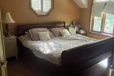 Image de Beautiful cozy house in Chelsea - w 3 bedrooms \n\nEnjoy, relax at Champêtre house