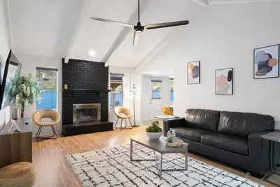 Image de Cold Ac  Pool 3br 2ba Near Dt Gilbert