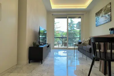 Image de Gabriele Taiani Tourist Location. Within walking distance of Metro, Train and services
