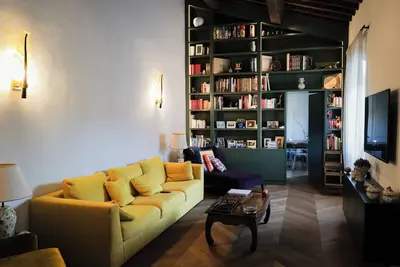 Image de Luxury Oltrarno Hideaway - Renovated Apartment in the Heart of Florence