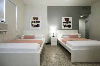 Image de Free Breakfast | Near La Placita | Free Parking