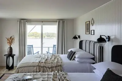 Image de Charming Room with Ocean Views | Close to Hiking and Paddling Adventures