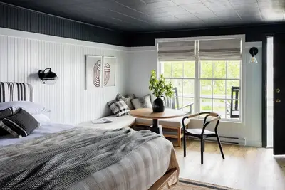 Image de Quaint Oceanfront Room Perfect for Relaxing After Adventurous Days | with Pool