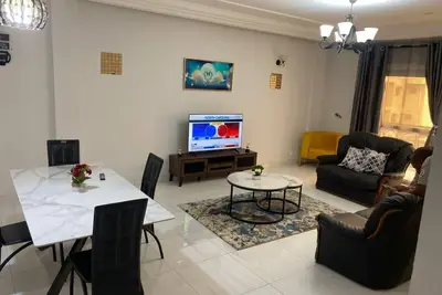 Image de \nCozy Haven in Douala's Heart