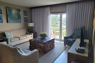 Image de Oceanfront Dawn Beach Club 3br Condo - Steps from Beach & Pool - Sat-Sat Rental