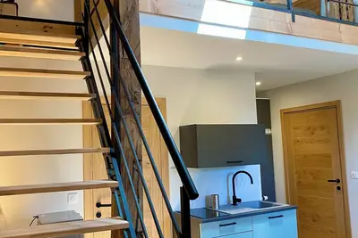 Image de Studio chaleureux dans une grange de caractère