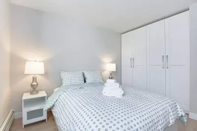 Image de Bright & Modern 2br in the Heart of Downtown Vancouver, with a Balcony and Gym