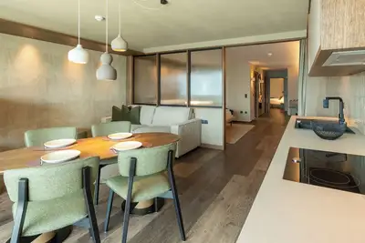 Image de Luxury apartments in the center of Dorf Tirol-quiet location. 301