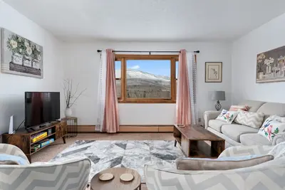 Image de 15% off January 1 - February 28 -Epic View of Elmore Mountain - 20 min to Stowe