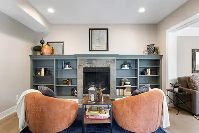 Cute and Quaint on Carrollton