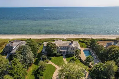 Image de Waterfront Estate in Prestigious Osterville | Private Beach, Pool & Hot Tub and Central Ac-Sleeps 15