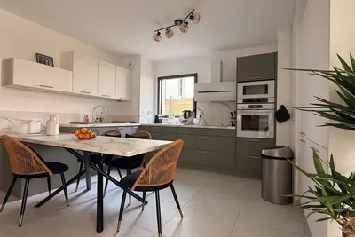 Image de T2 au cœur de Quimper + parking privé sécurisé