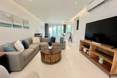 Image de Sun Deck Villa | Resort Villa with Rooftop & Bbq