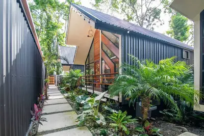 Image de A Frame House with Ac 3 Min Walk to Beach