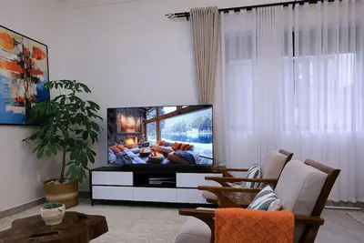 Image de This modern home is located in Kololo a safe & green area known for its comfort.