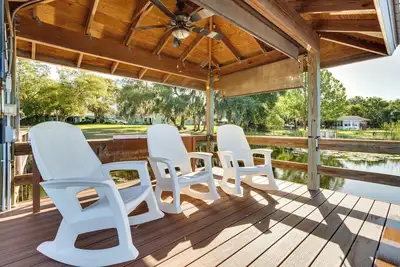 Image de 3 Bedroom Lakefront Retreat Near Downtown Tavares