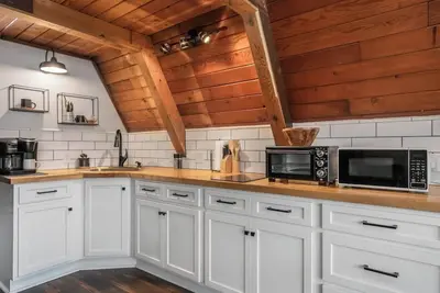 Image de Take it easy at this unique and tranquil getaway.