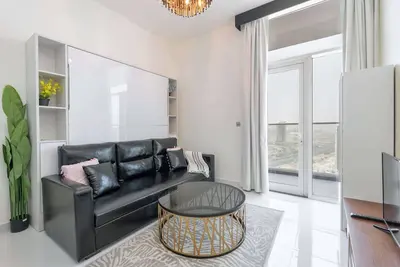 Image de StayShort - Arjan Apartment that sleeps 4 with Awesome Views!