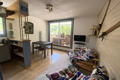 Image de Tout confort à la montagne – T2 de 36 m² avec balcon sans vis-à-vis et décoré avec goût