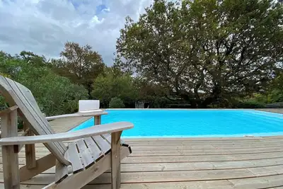 Image de Maison d'architecte avec piscine à 10minutes de Bordeaux dans secteur privilégié