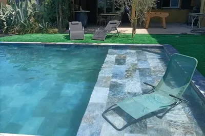 Image de Villa climatisée avec grande piscine
