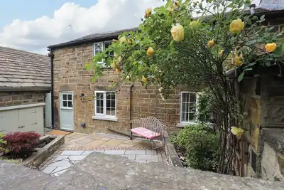 Image de Woodman'S Cottage, pet friendly, with a garden in Newmillerdam