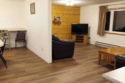 Image de Deluxe 2 Bedrooms 8 Xl Twin Beds, 2 Bathrooms Ground Floor