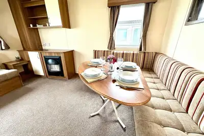 Image de Chamki Lodge, pet friendly, with pool in Whitley Bay