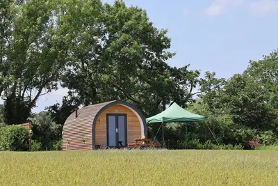 Image de Honeypot Hideaways - Clover, romantic in Higher Kinnerton, Chester