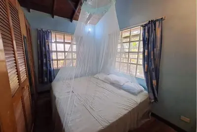 Image de Oceanfront Home in Oistins!