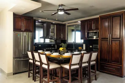 Image de Casa estilo Hacienda ubicada en Guacaillo con la mejor vista.