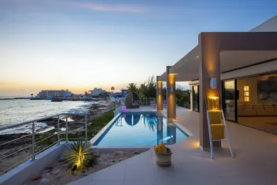 Image de Villa 4 suite, accès privatif plage et vue mer imprenable