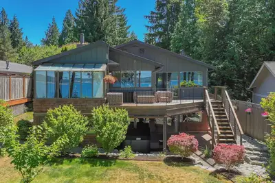 Image de Private Beach in Little Norway, Hot Tub, 4000 sqft and more!